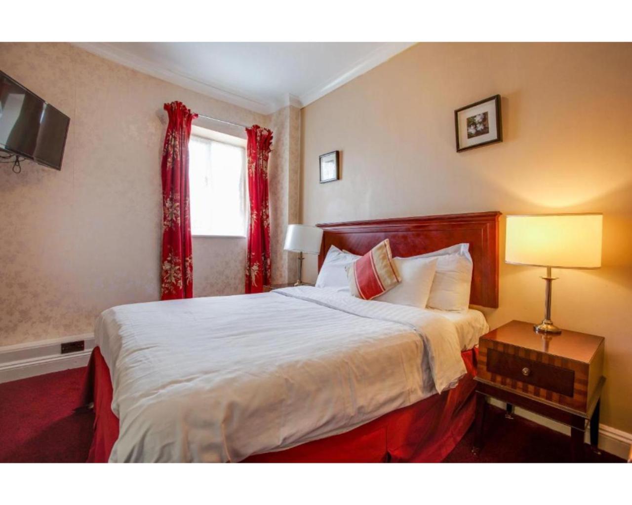 The Rose And Crown Hotel Wisbech Habitación foto