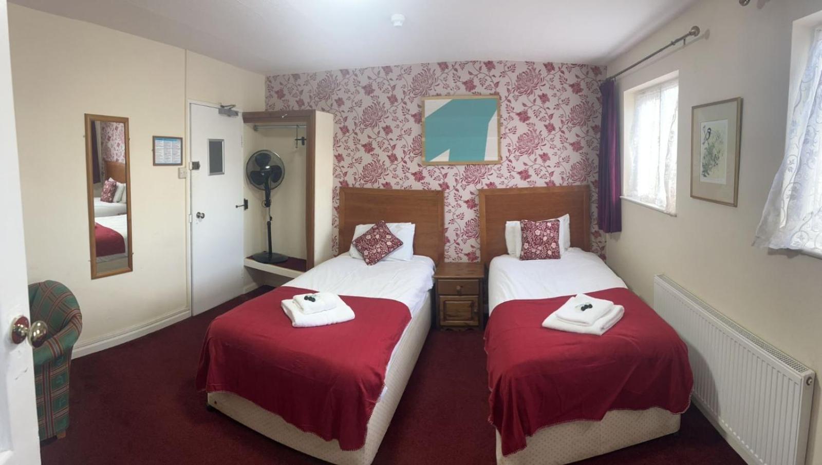 The Rose And Crown Hotel Wisbech Habitación foto